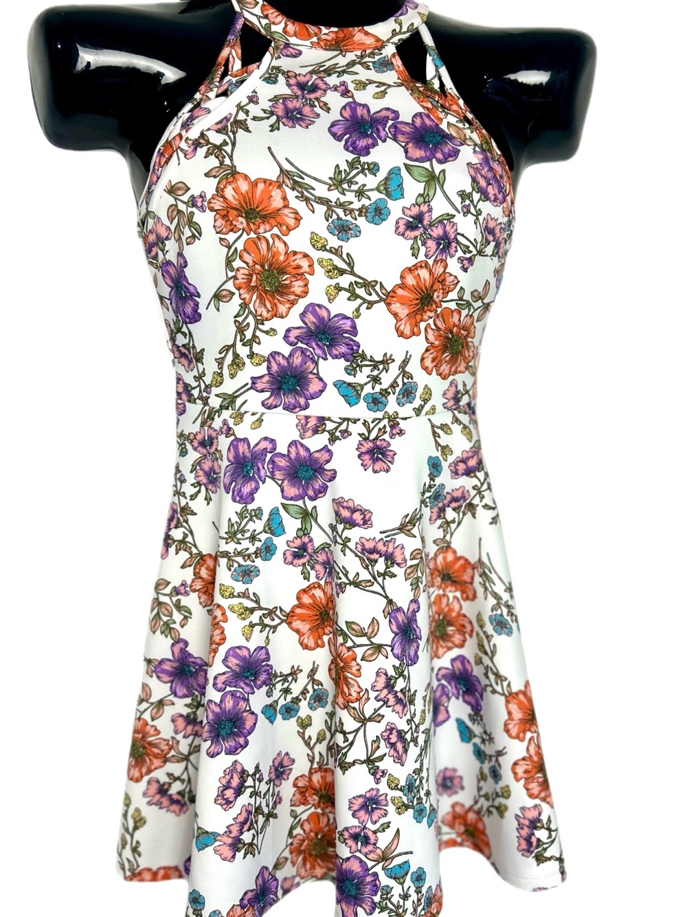 *NWOT 🌸Colorful Floral Halter Dress with Beautiful Purple, Blue & Orange Flowers